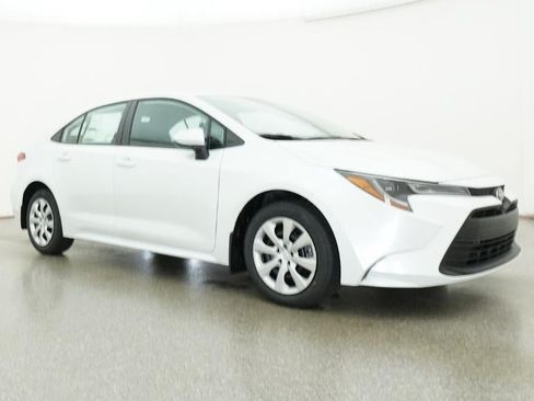New 2026 Toyota Corolla LE FWD image 29