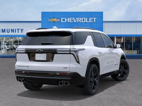 New 2026 Chevrolet Traverse RS image 5