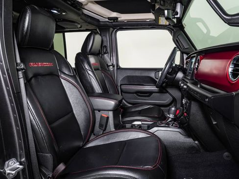 Used 2018 Jeep Wrangler Unlimited Rubicon AWD/4WD image 15