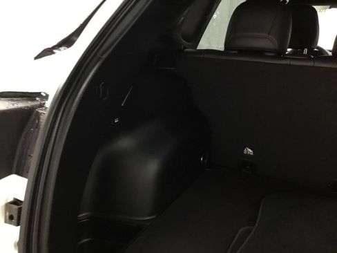 Used 2023 Jeep Compass Limited AWD/4WD image 17