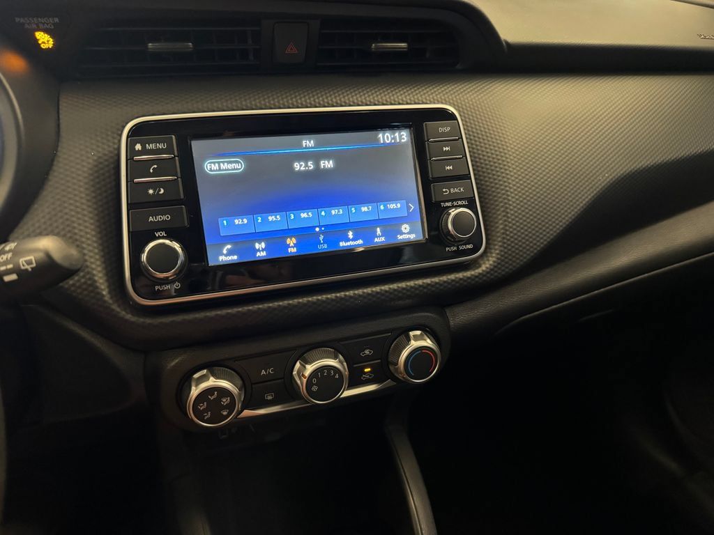 Used 2021 Nissan Kicks S FWD image 13