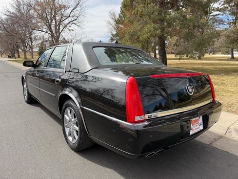 Used 2010 Cadillac DTS Luxury image 3