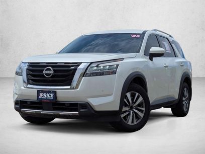Used 2023 Nissan Pathfinder SL