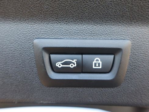 Used 2023 BMW X3 xDrive30i w/ Premium Package image 9