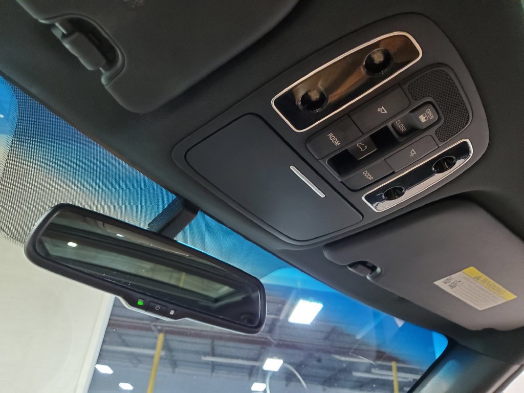 Used 2015 Kia Soul ! w/ Sun & Sound Package FWD image 34