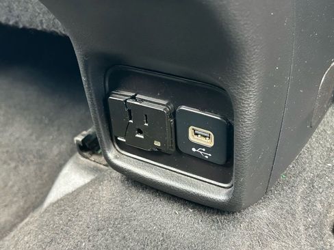 Used 2019 Jeep Compass Latitude image 35