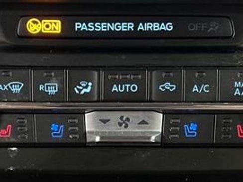 Used 2022 Ford F350 Lariat w/ Lariat Value Package image 36