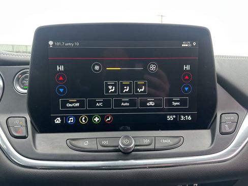 Used 2023 Chevrolet Blazer LT image 35