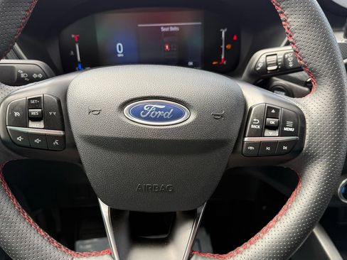 Used 2025 Ford Escape ST-Line Select AWD/4WD image 22