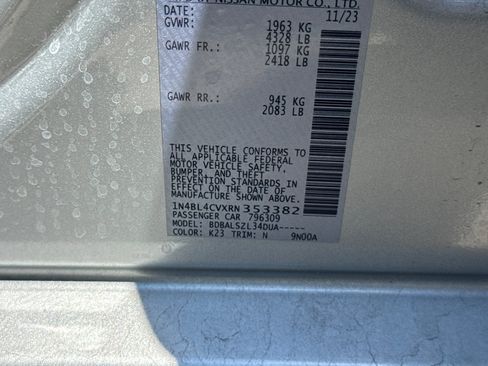 Used 2024 Nissan Altima 2.5 SR FWD image 25