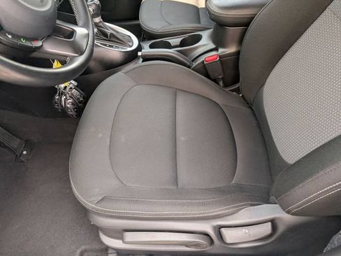 Used 2019 Kia Soul + FWD image 21