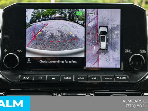 Used 2022 Nissan Pathfinder SL FWD image 28
