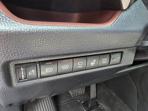 Used 2024 Toyota RAV4 Limited w/ Advanced Technology Package AWD/4WD image 19