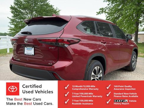 Certified 2026 Toyota Highlander XLE AWD/4WD image 3