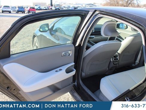 Used 2023 Hyundai Ioniq 6 SEL image 10