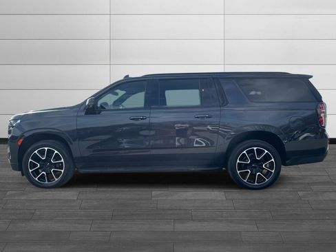 Used 2022 Chevrolet Suburban RST w/ Luxury Package image 6