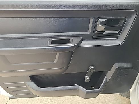 Used 2014 RAM 3500 Tradesman image 14