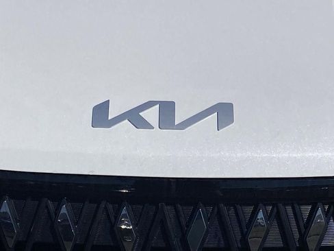 New 2026 Kia Carnival image 29