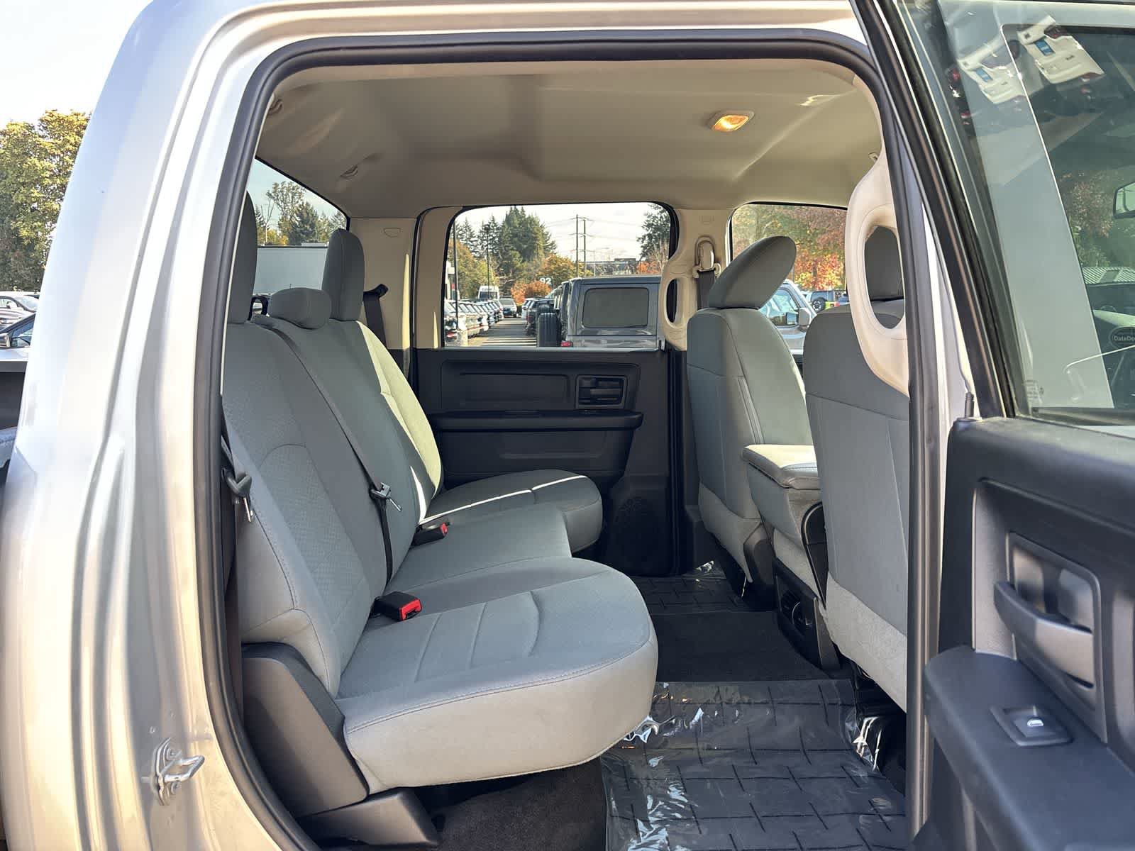 Used 2018 RAM 3500 Tradesman w/ Popular Equipment Group AWD/4WD image 10