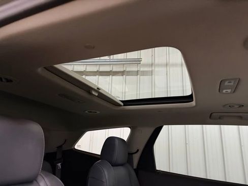 Used 2020 Buick Enclave Essence w/ Sport Touring Edition image 17