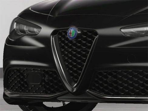 New 2025 Alfa Romeo Giulia w/ Driving Assist Package image 14