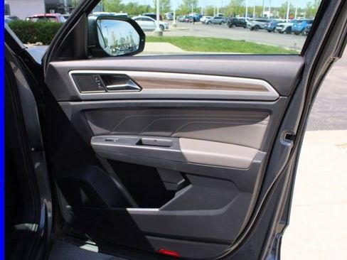 Used 2023 Volkswagen Atlas SEL image 23