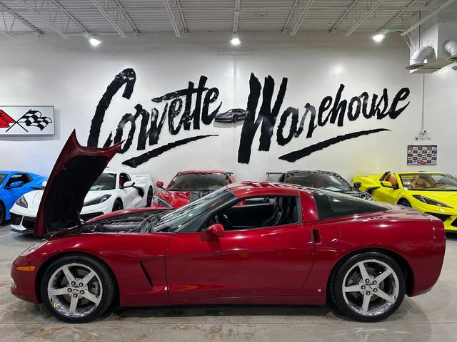 Used 2008 Chevrolet Corvette Coupe w/ Preferred Equipment Group RWD image 2