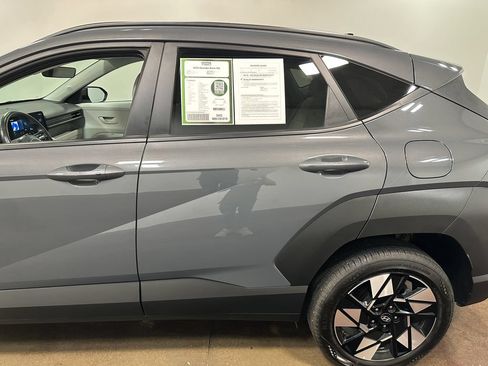 Used 2025 Hyundai Kona SEL AWD/4WD image 45