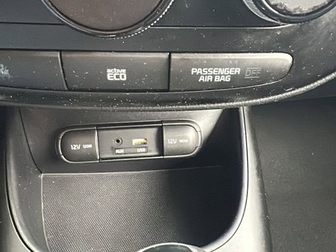 Used 2016 Kia Soul image 21
