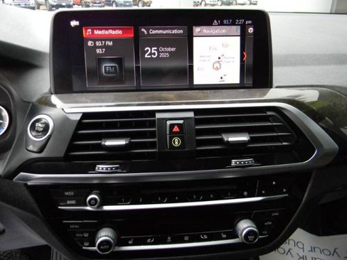 Used 2019 BMW X3 xDrive30i w/ Premium Package image 17