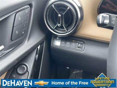 New 2026 Chevrolet Equinox ACTIV w/ Convenience Package III AWD/4WD image 18