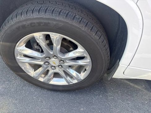Used 2018 Chevrolet Traverse High Country AWD/4WD image 6