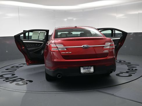 Used 2015 Ford Taurus SEL w/ Equipment Group 201A FWD image 27