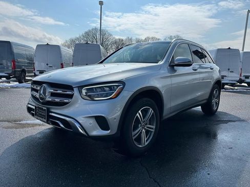 Certified 2022 Mercedes-Benz GLC 300 GLC 300 w/ Multimedia Package Lite image 3