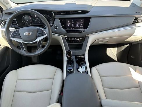 Used 2020 Cadillac XT5 Premium Luxury image 6