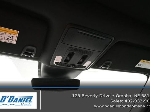 Used 2025 Honda Pilot TrailSport image 30