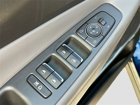 Used 2020 Hyundai Santa Fe Limited image 17