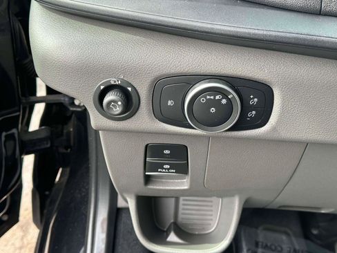 Used 2022 Ford Transit 350 XLT image 19