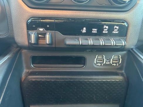 Used 2021 RAM 1500 Big Horn image 21