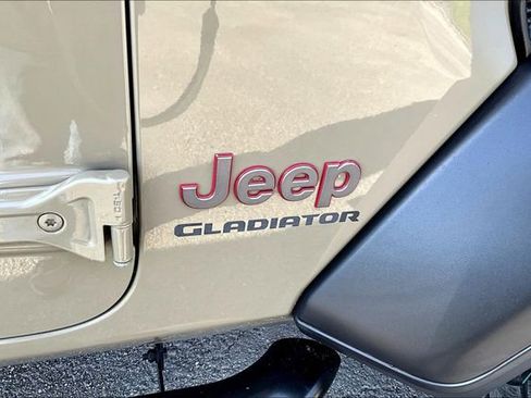 Used 2020 Jeep Gladiator Rubicon image 34