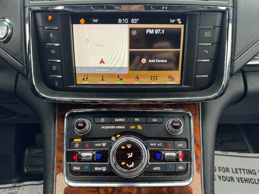Used 2018 Lincoln Continental AWD w/ Livery Technology Package image 21