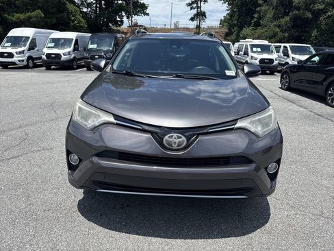Used 2017 Toyota RAV4 XLE FWD image 2
