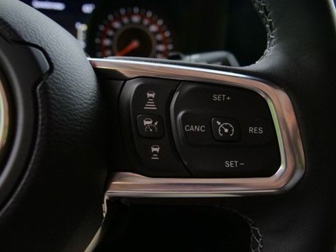 Used 2025 Jeep Wrangler Unlimited Sahara AWD/4WD image 14