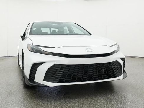 New 2026 Toyota Camry SE FWD image 30