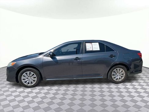 Used 2014 Toyota Camry LE FWD image 6