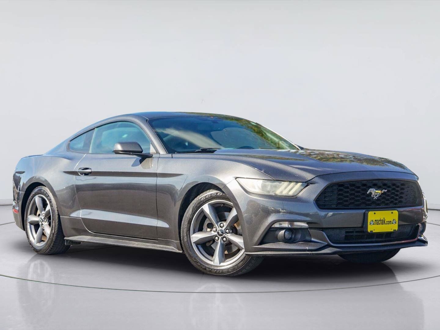 Used 2016 Ford Mustang Coupe w/ Equipment Group 051A RWD image 1