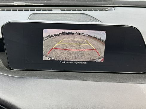 Used 2022 MAZDA MAZDA3 s FWD image 21