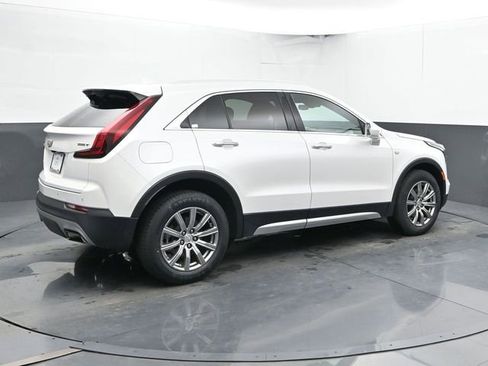 Used 2020 Cadillac XT4 Premium Luxury AWD/4WD image 2
