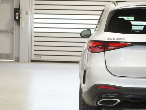 Certified 2023 Mercedes-Benz GLC 300 4MATIC image 9