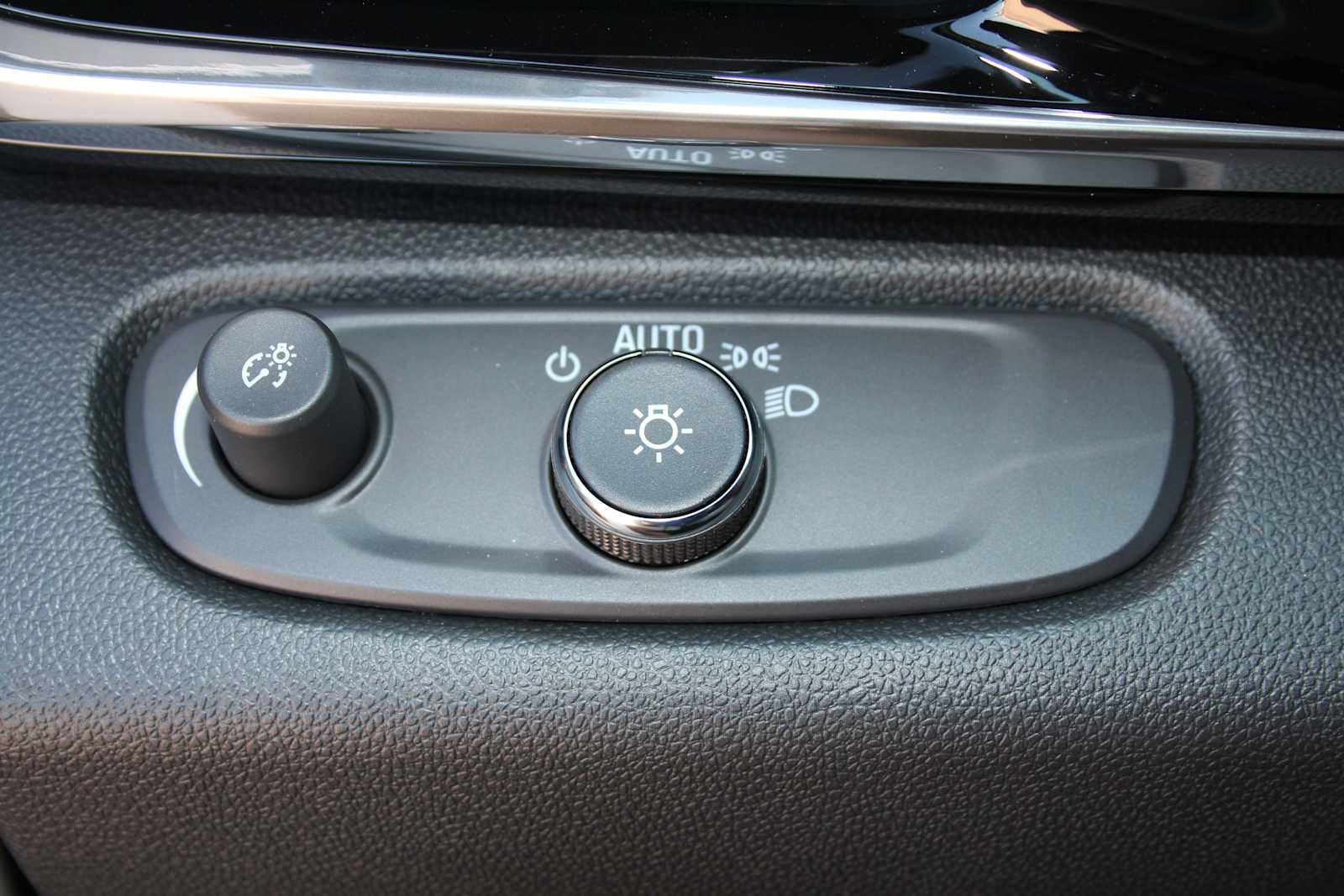 New 2026 Buick Envista Sport Touring w/ Convenience I Package FWD image 35